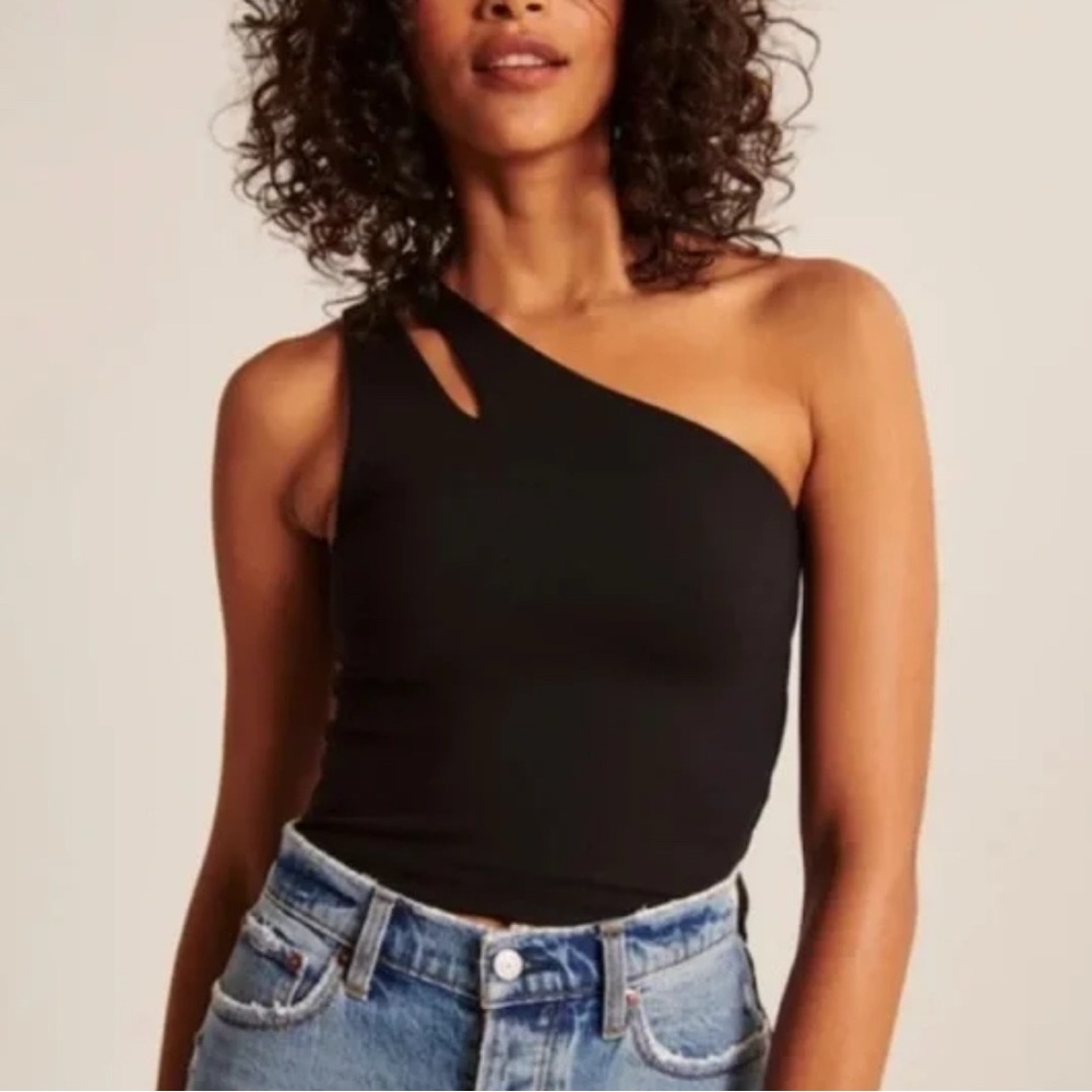 Abercrombie Black One-Shoulder Women's Top